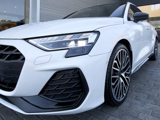 AUDI A3 2.0 40 TFSI GASOLINA SPORTBACK PERFORMANCE BLACK S-TRONIC